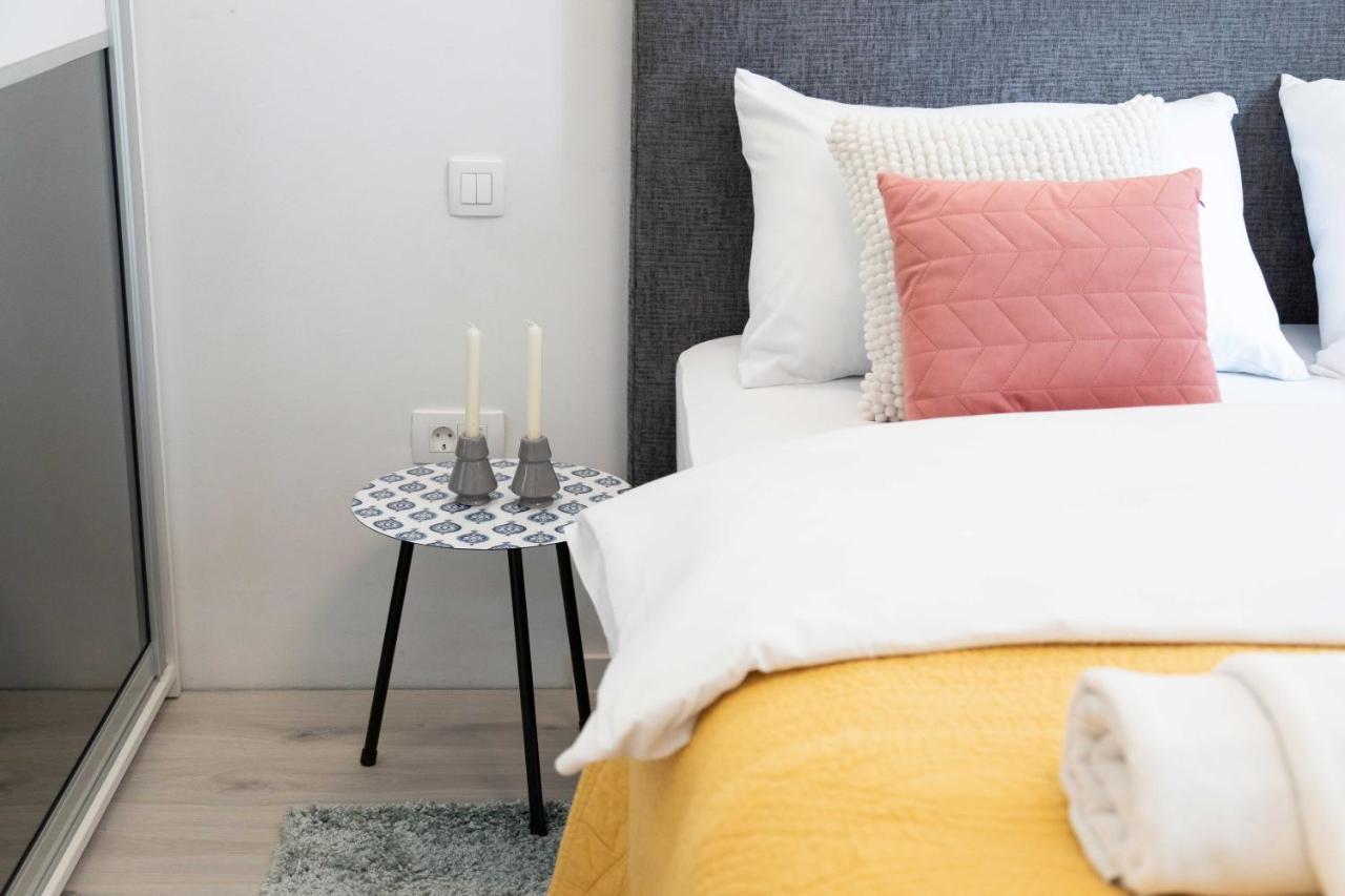 Design Triplex In The City Center With A Balcony Lejlighed Zagreb Eksteriør billede