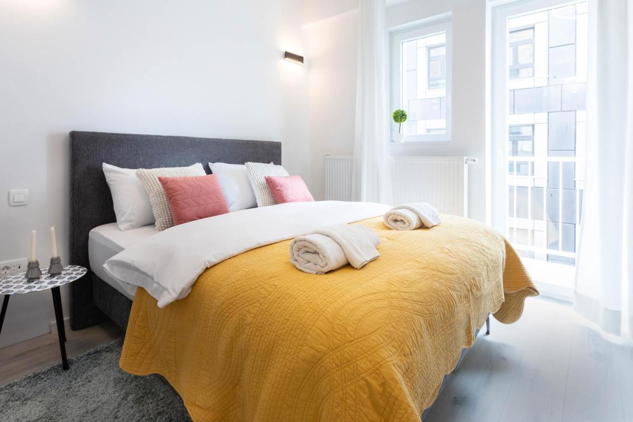 Design Triplex In The City Center With A Balcony Lejlighed Zagreb Eksteriør billede