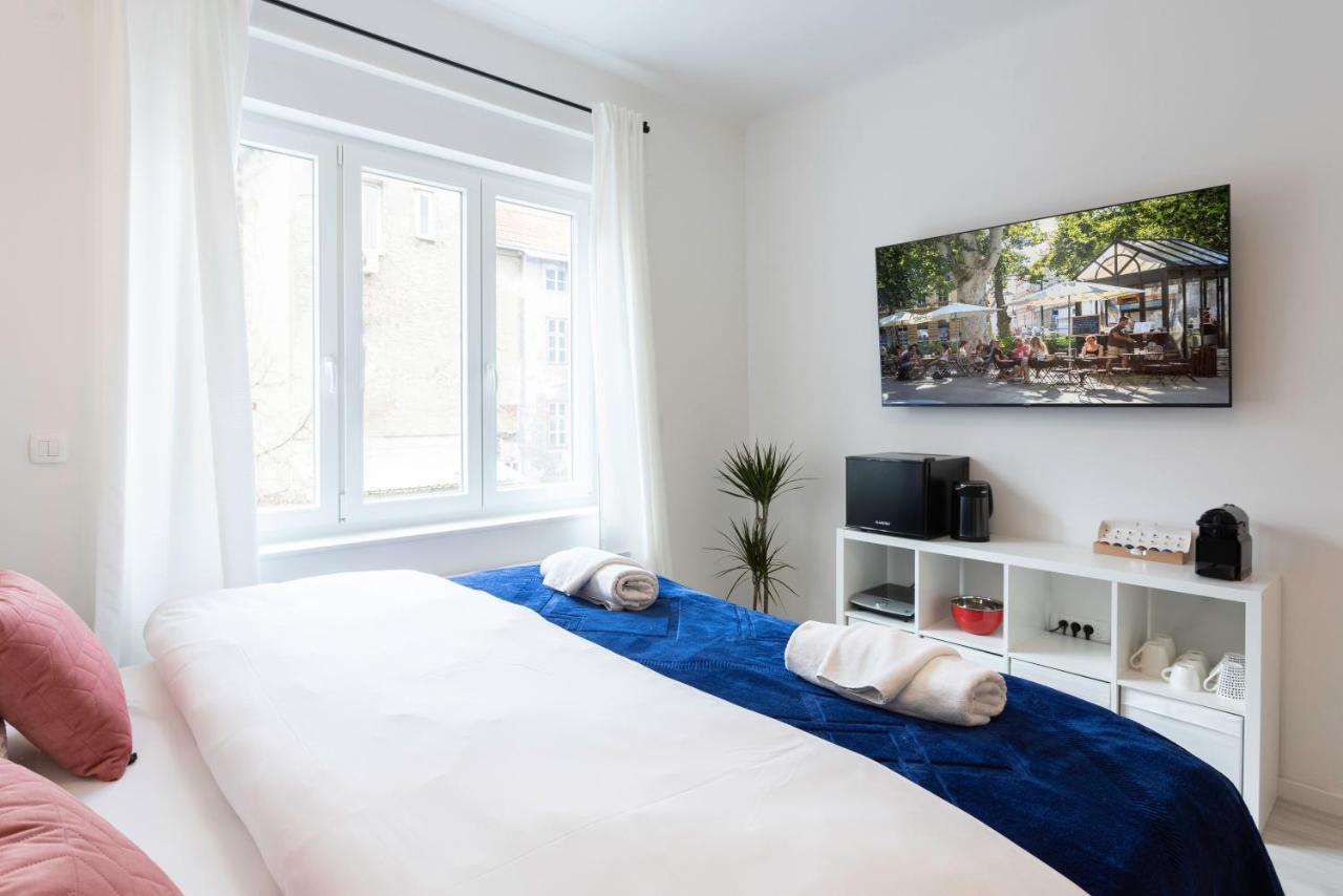 Design Triplex In The City Center With A Balcony Lejlighed Zagreb Eksteriør billede