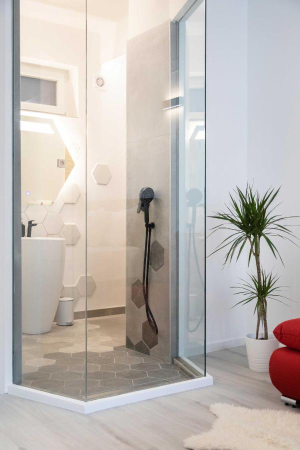 Design Triplex In The City Center With A Balcony Lejlighed Zagreb Eksteriør billede