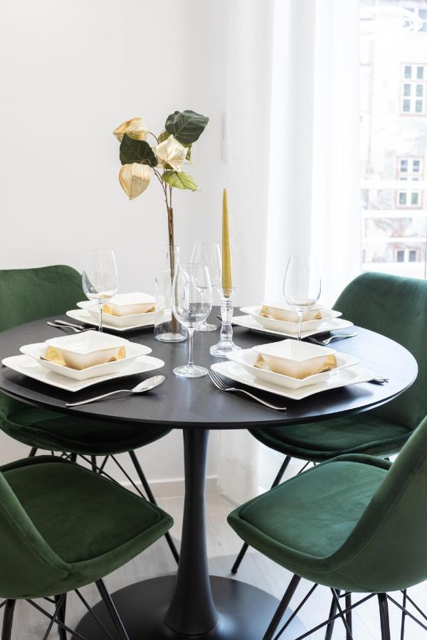 Design Triplex In The City Center With A Balcony Lejlighed Zagreb Eksteriør billede