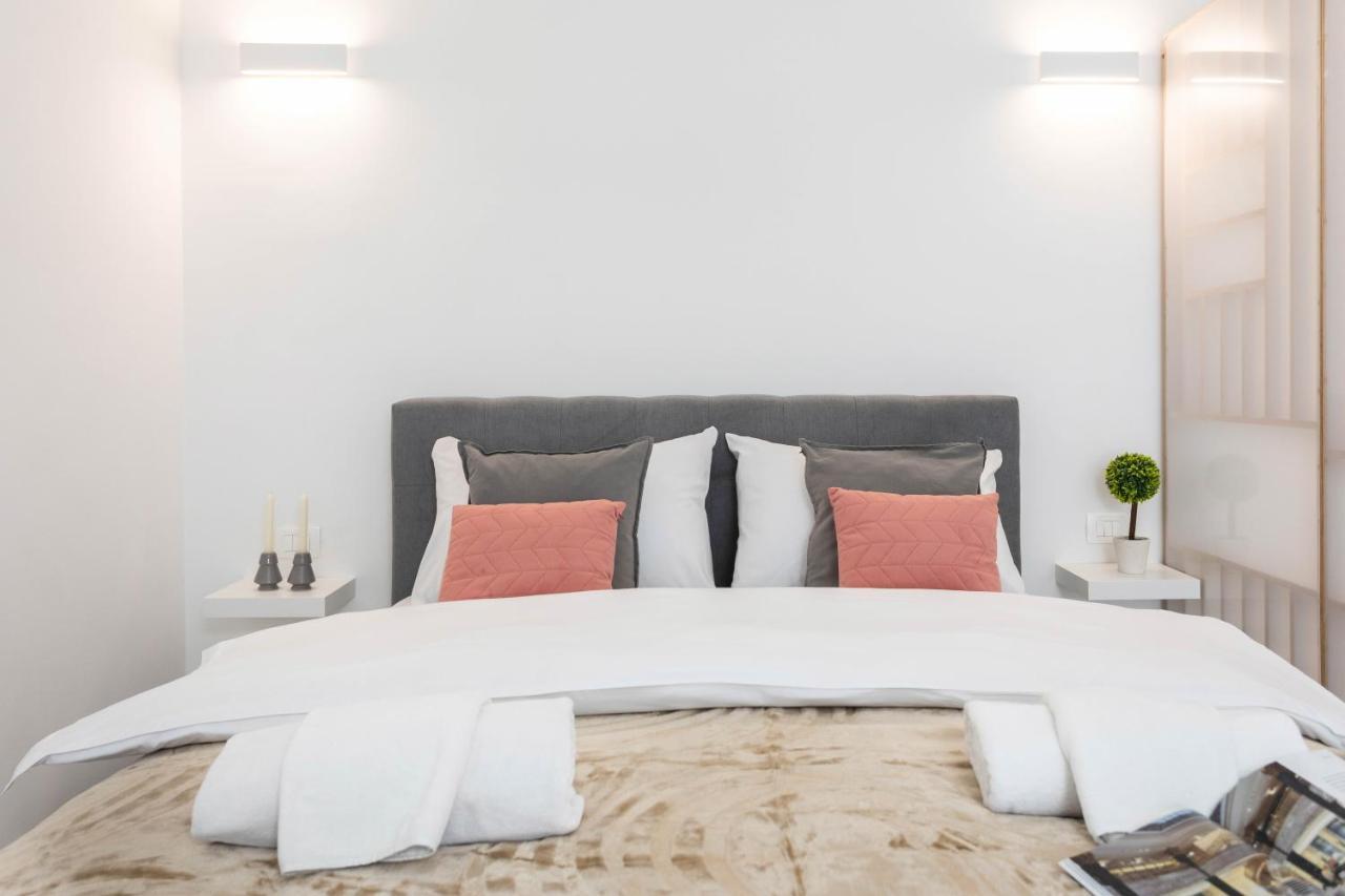 Design Triplex In The City Center With A Balcony Lejlighed Zagreb Eksteriør billede
